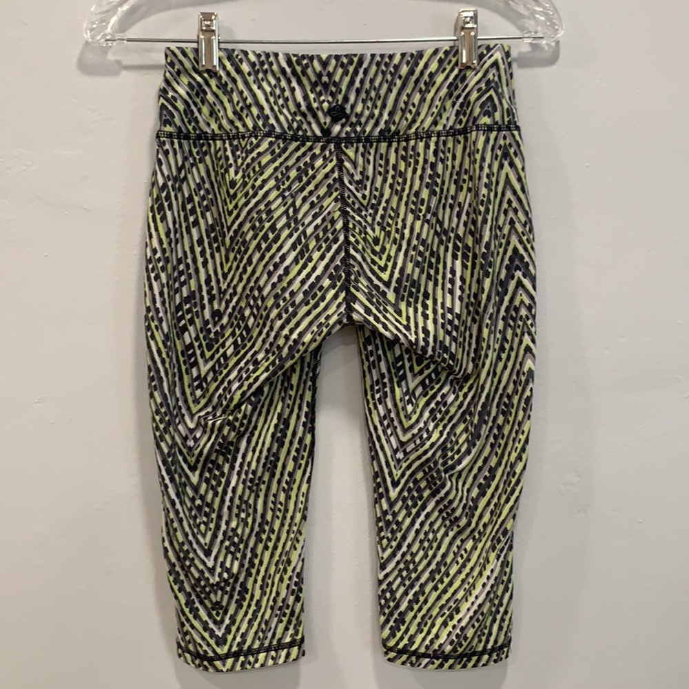 Prana Capri Recycled Polyester Blend Leggings XS - Picture 2 of 5